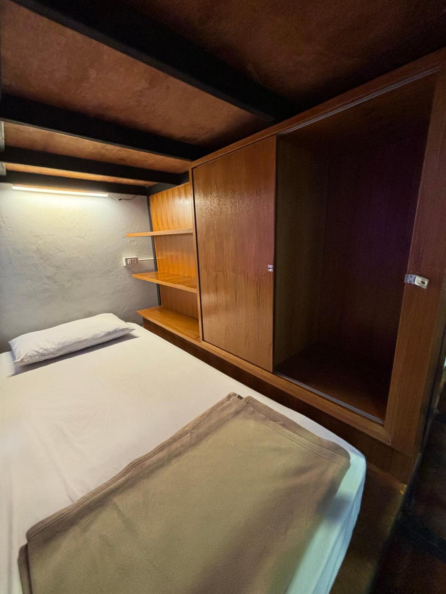Hansa Hostel Bangkok Khaosan Exterior foto
